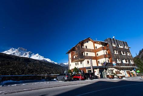 Antelao Dolomiti Mountain Resort Borca di Cadore Esterno foto